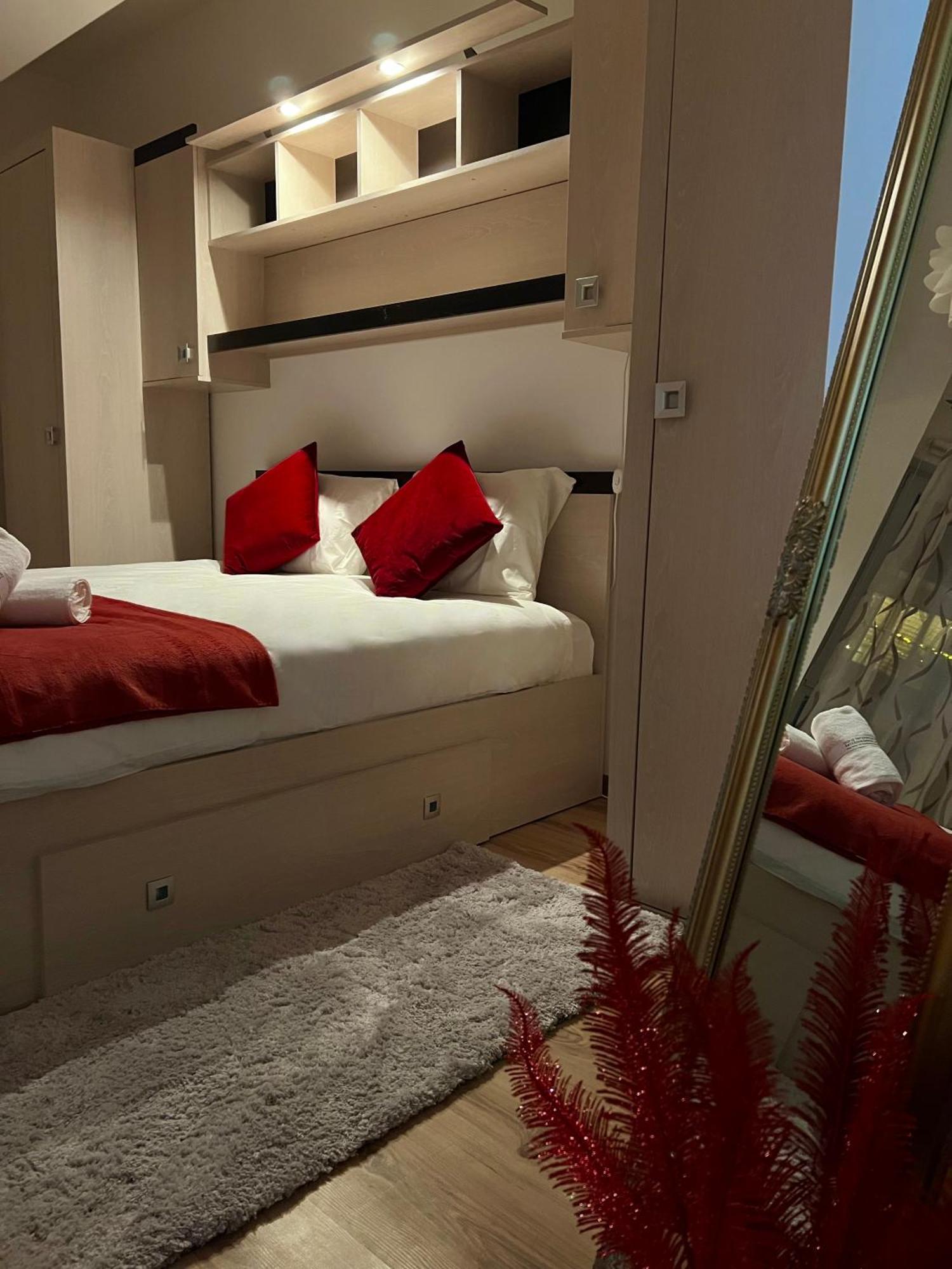 Kyan Residence Braşov Buitenkant foto