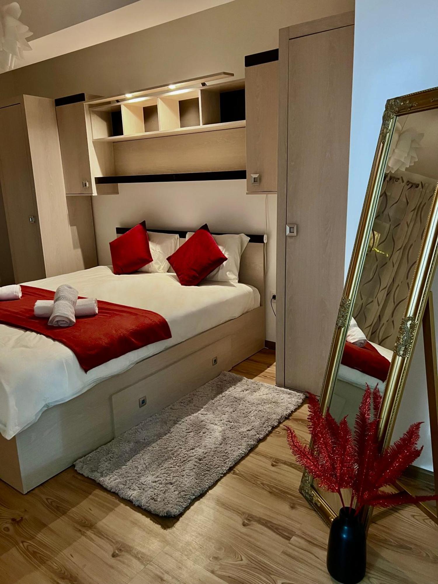 Kyan Residence Braşov Buitenkant foto